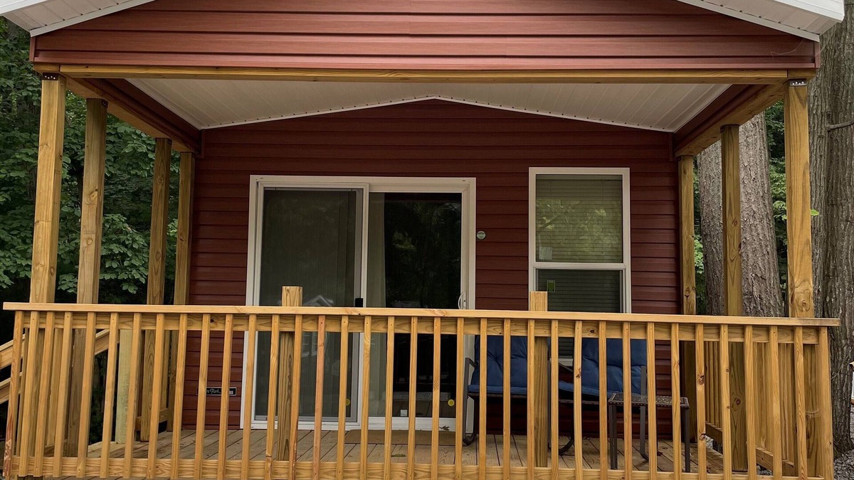 Verona RV Rental | Country Cabin by The Ark