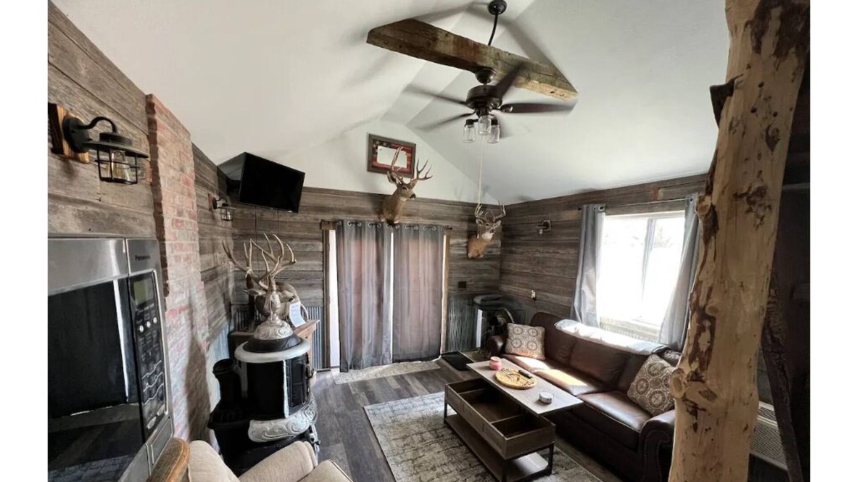 Edson Cabin | Country Cabin with all the essentials