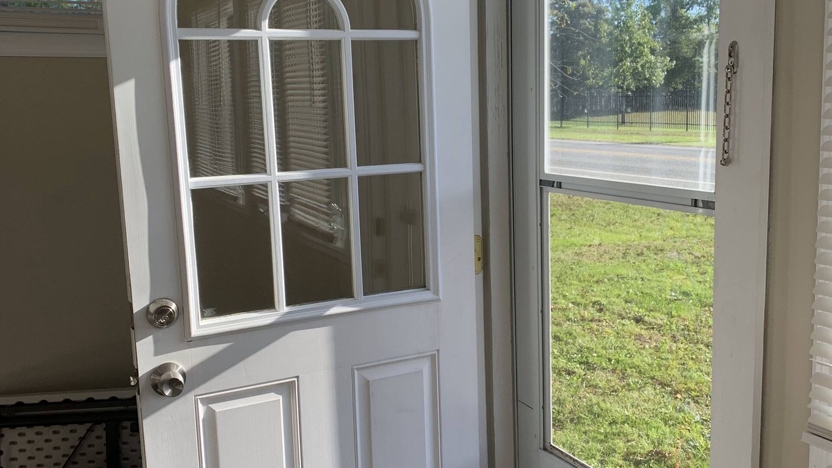 South Seaville House | Country Charm Farmhouse in Cape May County, NJ on 3 acres and close to beaches.