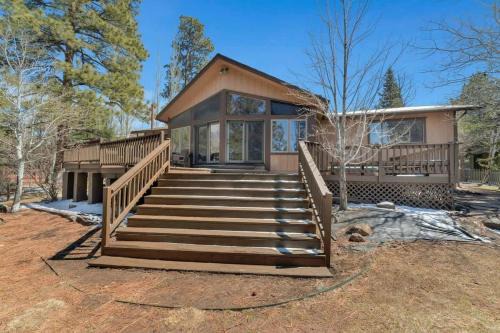 Flagstaff House | Country Club Cabin with Hot Tub