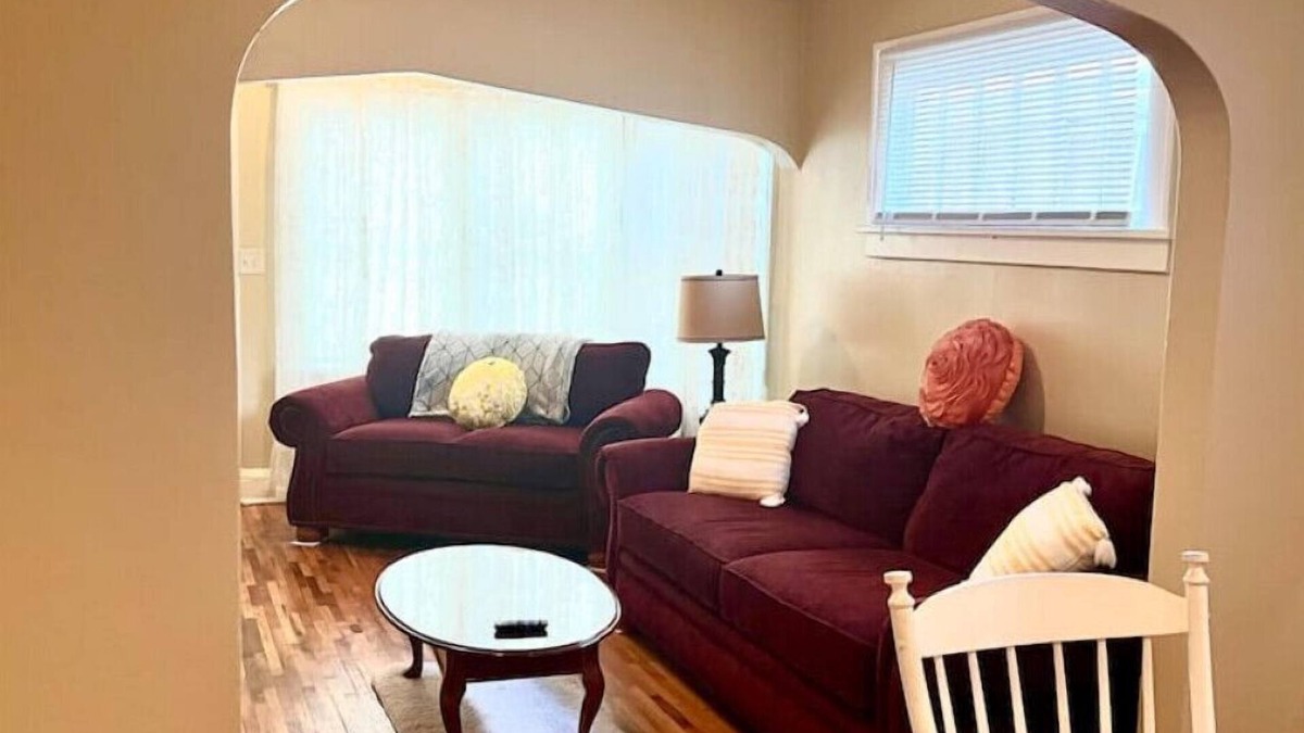 Summit - University House | Country Comfort near City Conveniences
