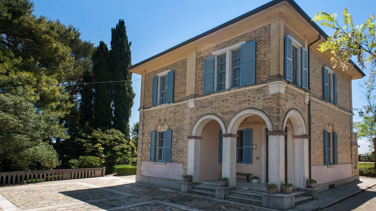 Osimo Villa | COUNTRY COTTAGE 10 KM FROM THE BEACHES OF THE CONERO AND THE CENTER OF THE MARCHE