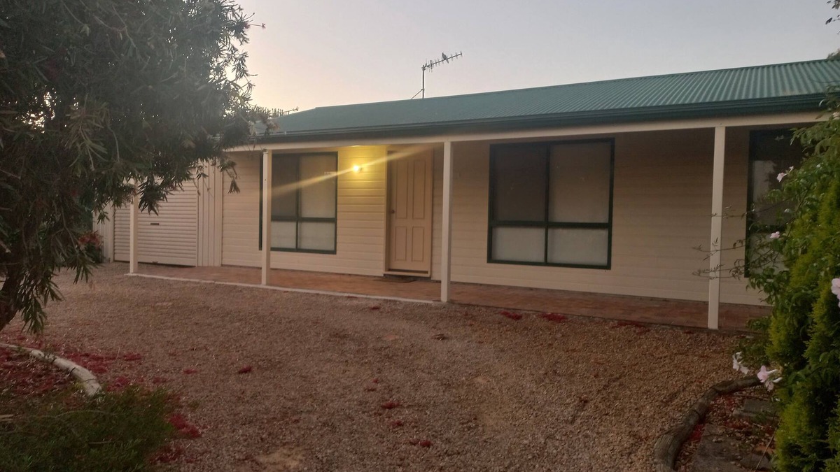 Kondoparinga House | Country Cottage