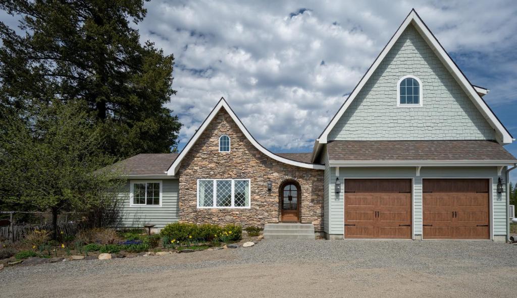Hayden Apartment | Country Cottage Basement Apartment