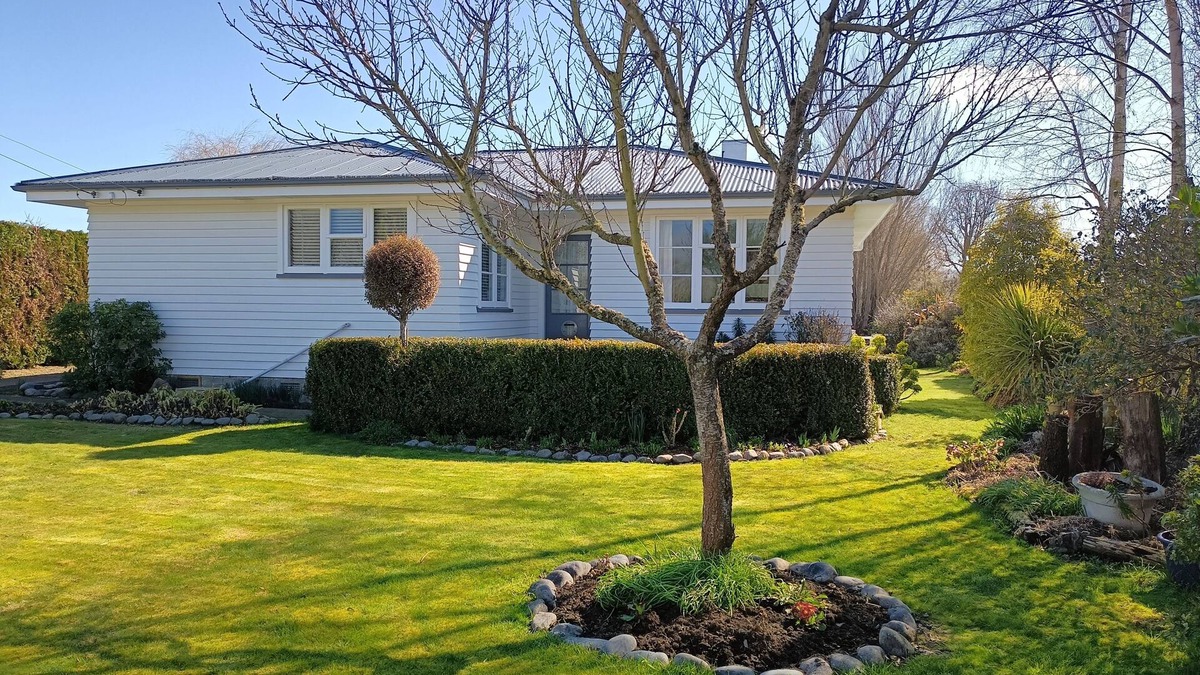 Hurunui District Cottage | Country Cottage Delight in the Hurunui.n