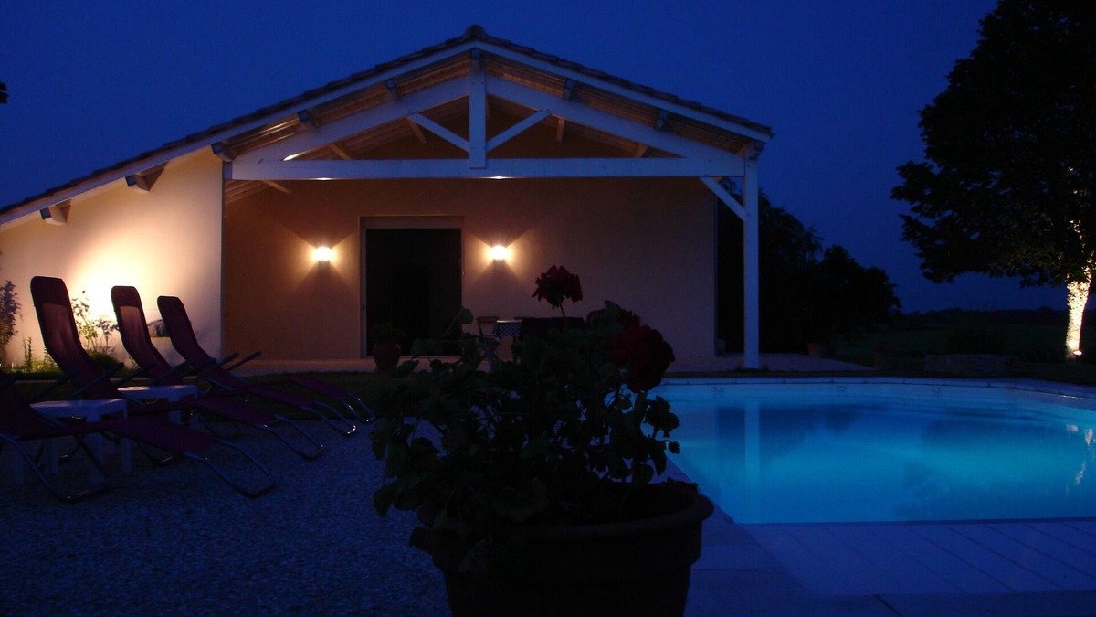 Listrac-Medoc House | Country Cottage /Gite - Listrac-Médoc