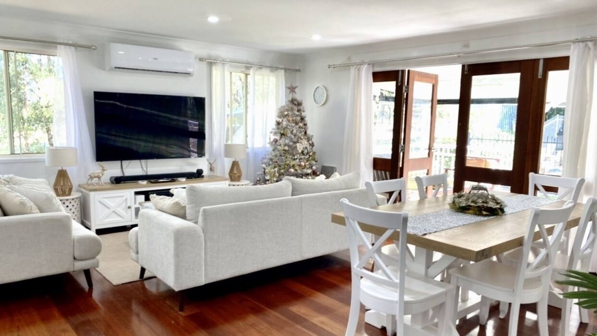 Capalaba Cottage | Country Cottage Heart of Redlands