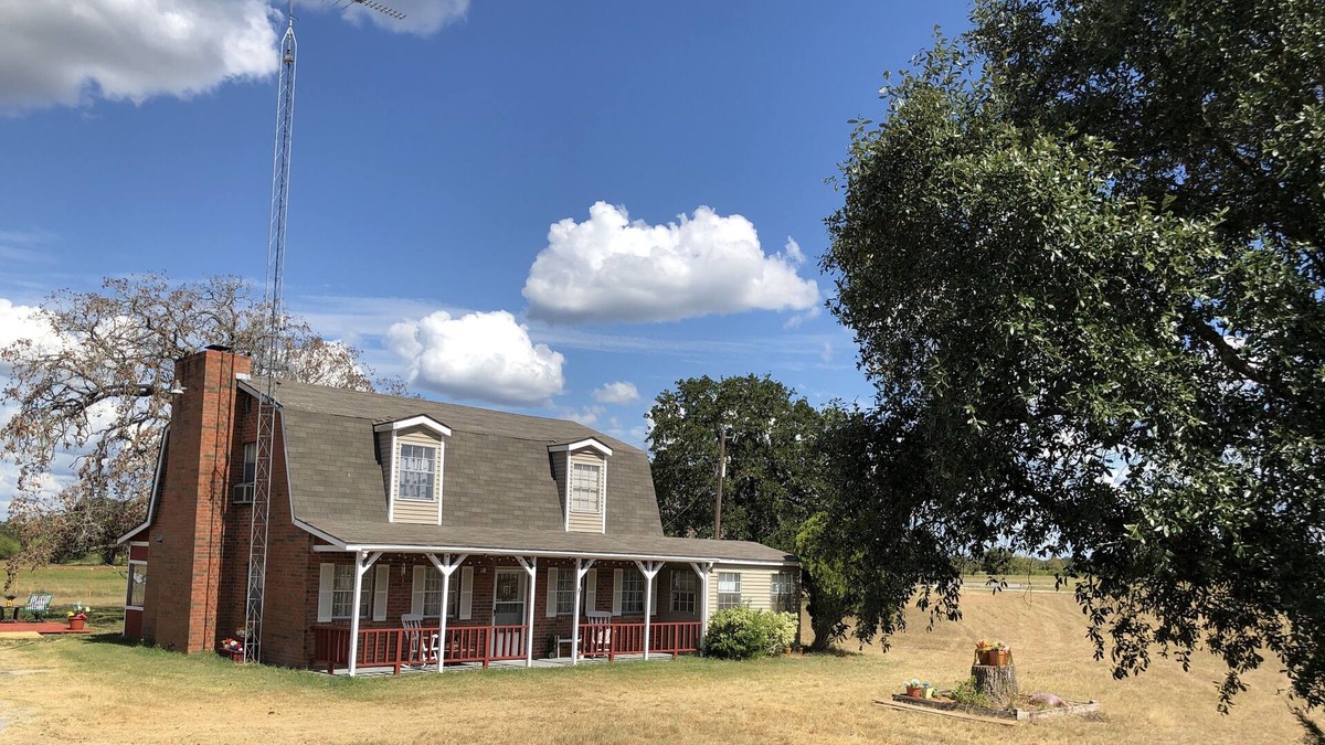 Grimes County House | Country Cottage Miles From City Life