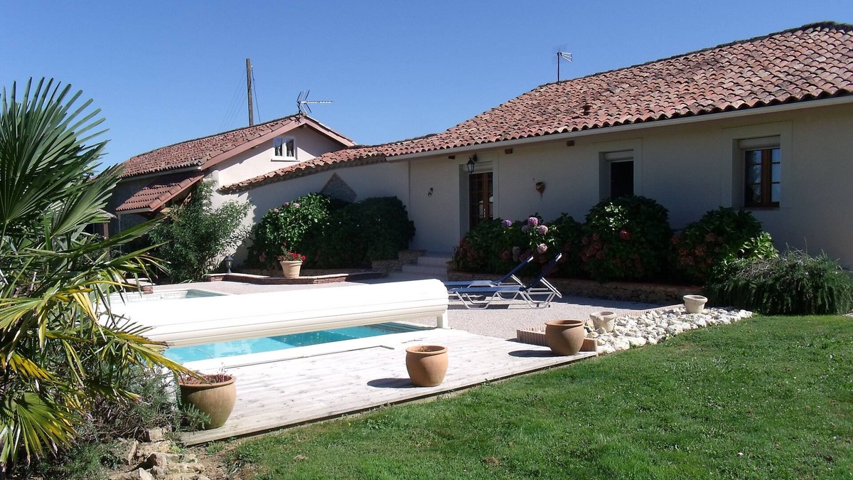 Marguestau House | Country cottage, swimming pool, air conditioning