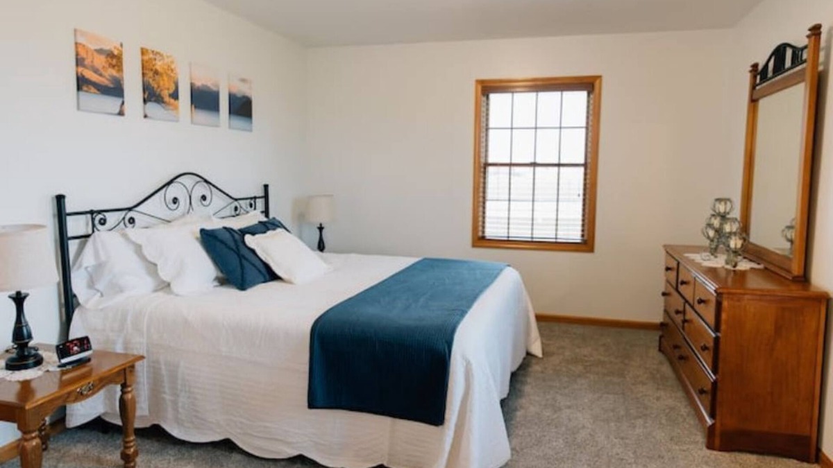 Nappanee House | Country Cottage