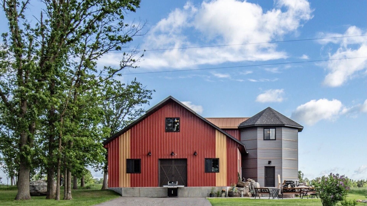 Pine River House | Country, Cozy and UNIQUE! Rustic ambiance. Available YEAR ROUND.