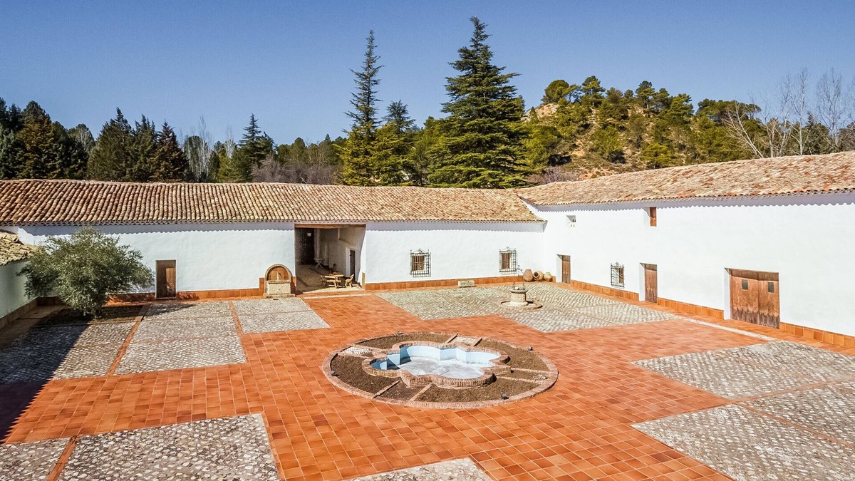 Villalba de la Sierra House | Country house next to the Jucar river
