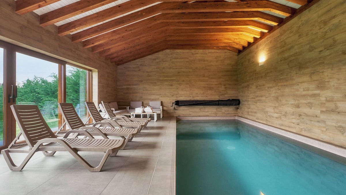 Villaturde Villa | Country House 'Casa Rural Nogalia' with Private Terrace, Private Garden and Wi-Fi