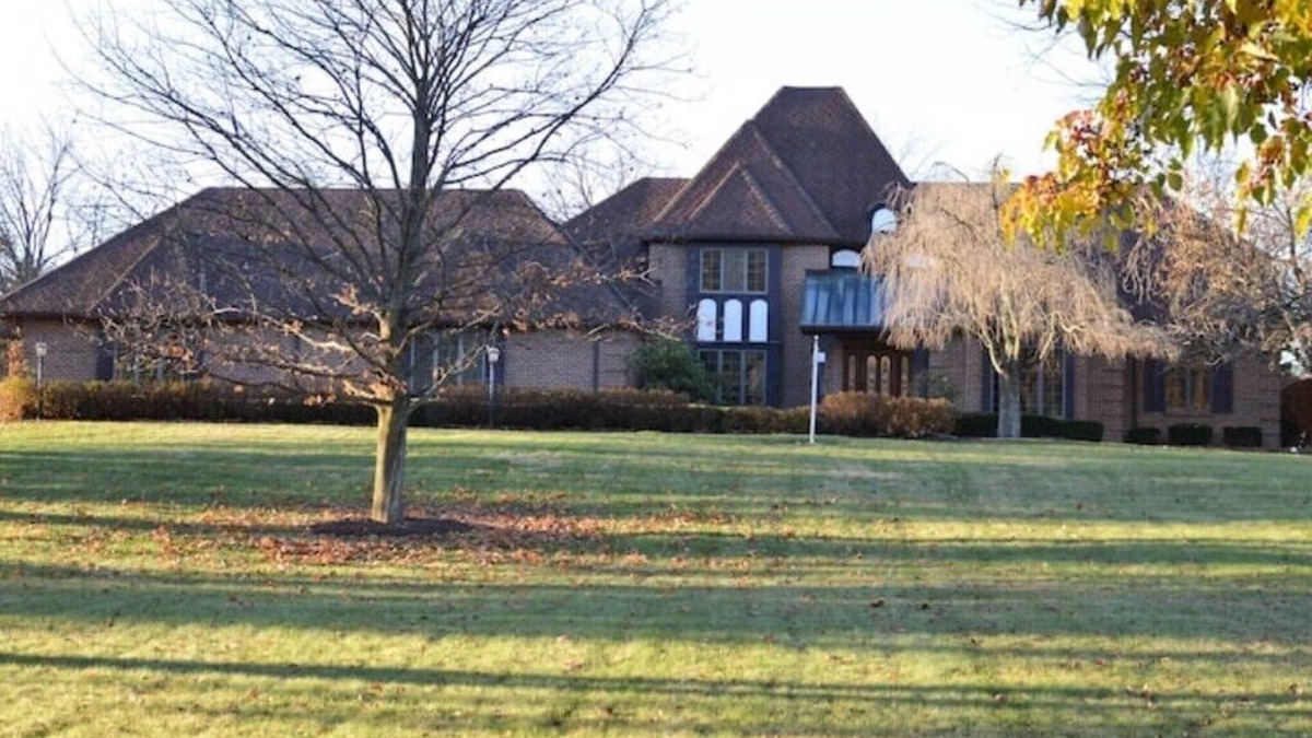 Mill Hall House | Country Estate With Pickleball Court