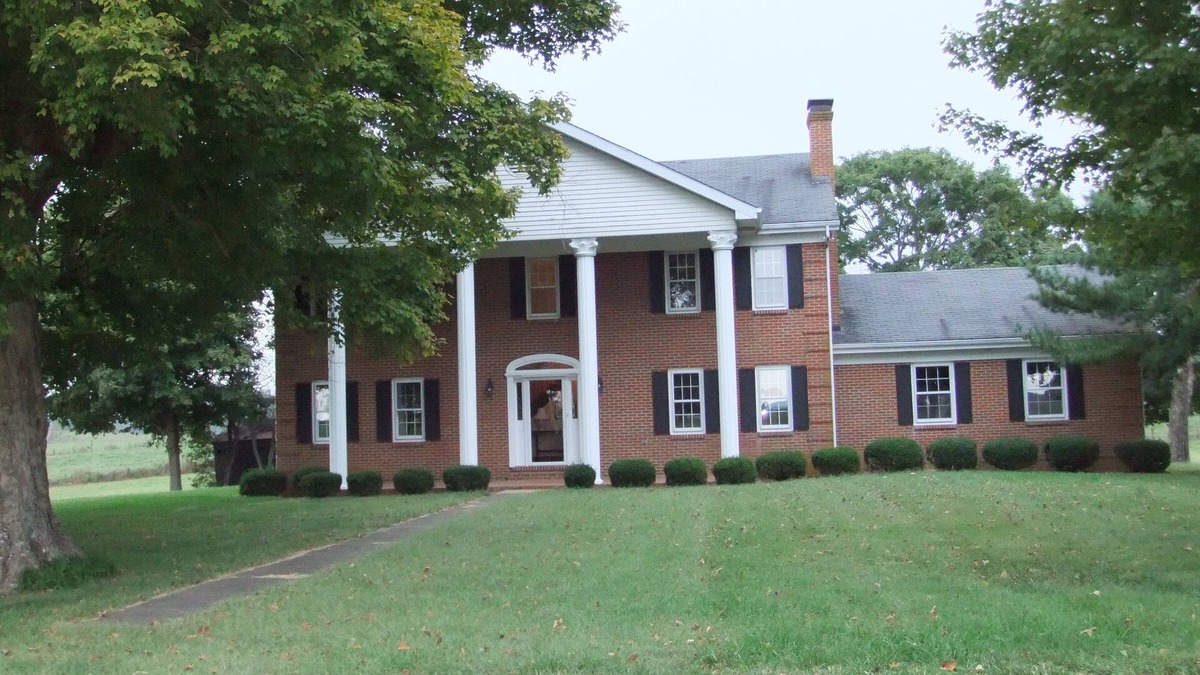 Bradfordsville Other | Country Farm Home, Travel the Bourbon Trail, & Historic Site
