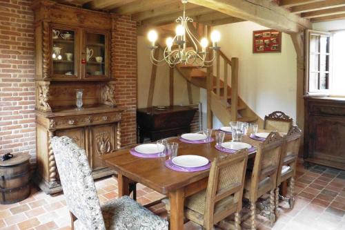 Saint-Martin-aux-Buneaux House | Country House in Normandy near Étretat, cleaning included