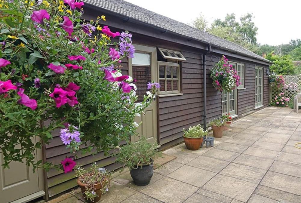 Peppard Common Apartment | Country garden retreat near Henley on Thames