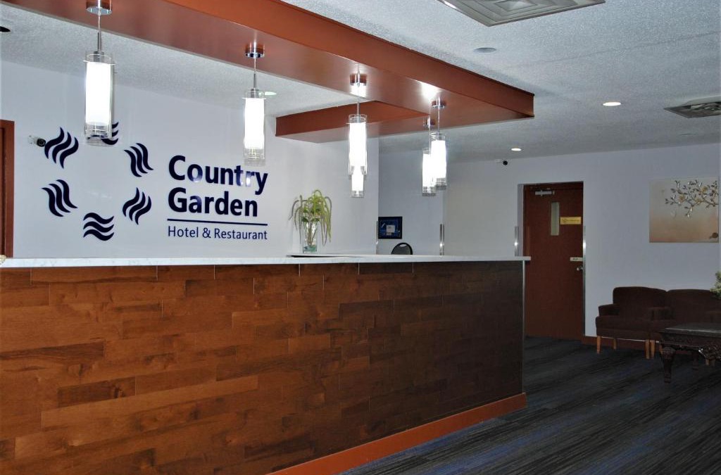 Smoky Lake Hotel | Country Garden Inn & Restaurant