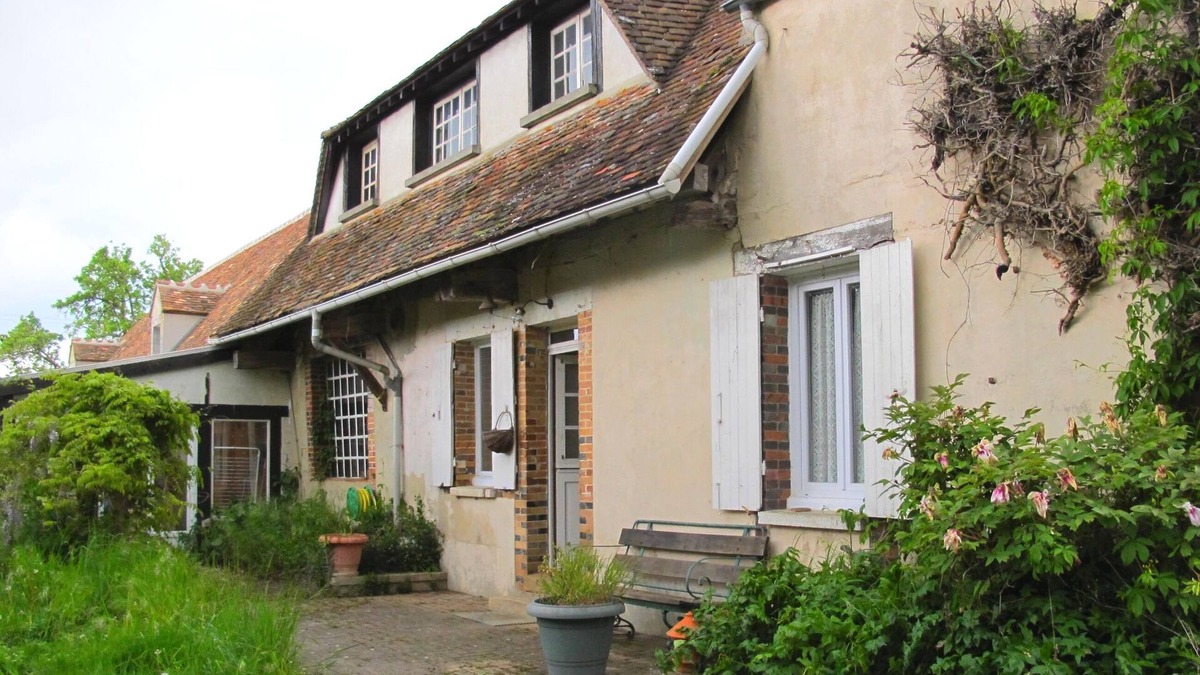 Montacher-Villegardin House | Country house renovated nineteenth on 5000m2 of land.