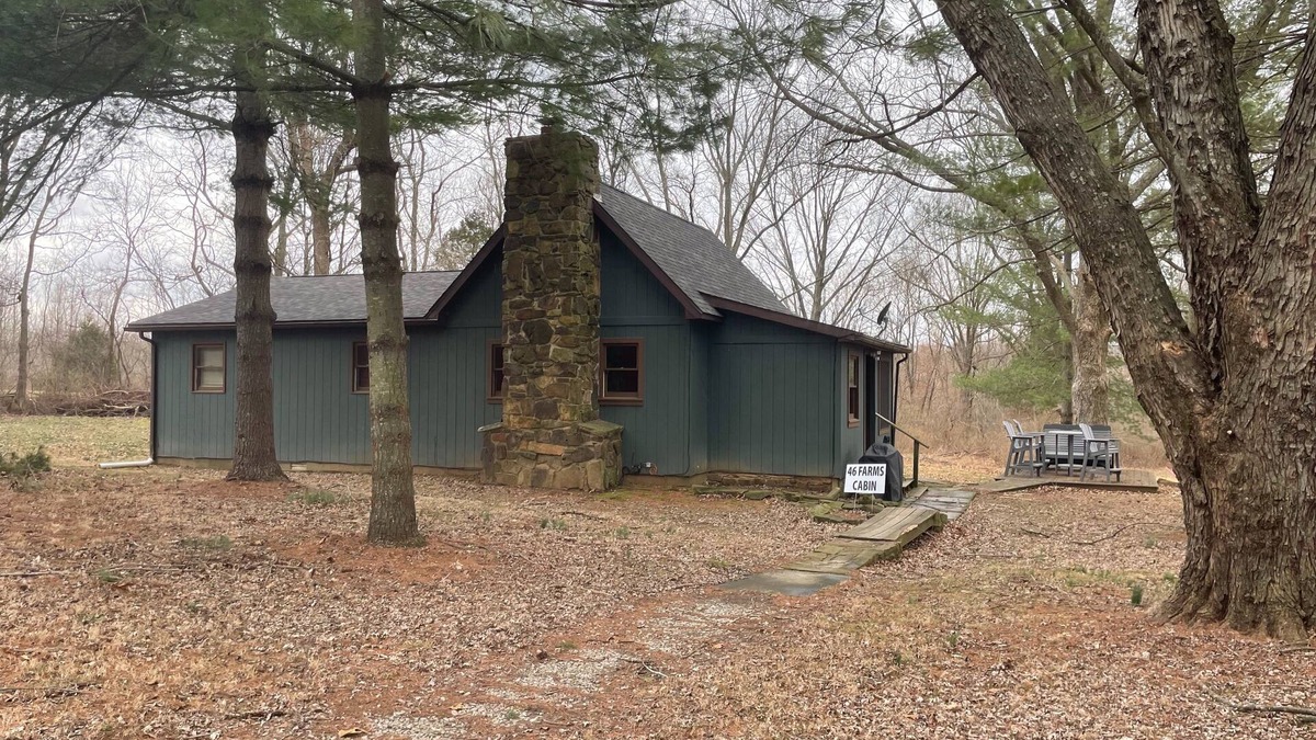 Anna House | Country, hideaway cabin close to town, 15 minutes from wineries
