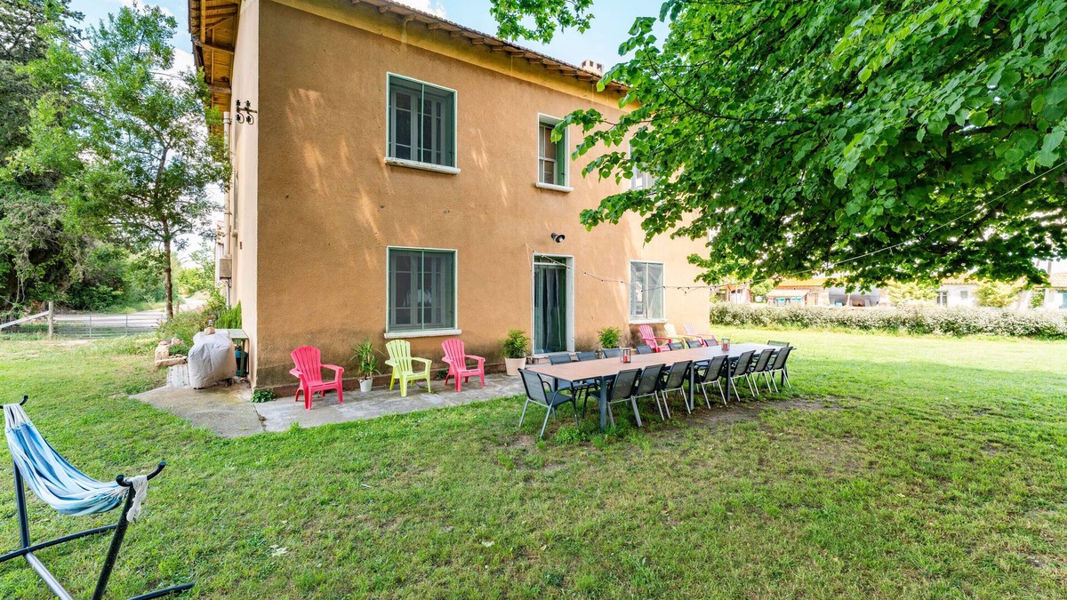 Saint-Martin-de-Crau House | Country House 'Le Chambonnet' with Private Garden and Wi-Fi