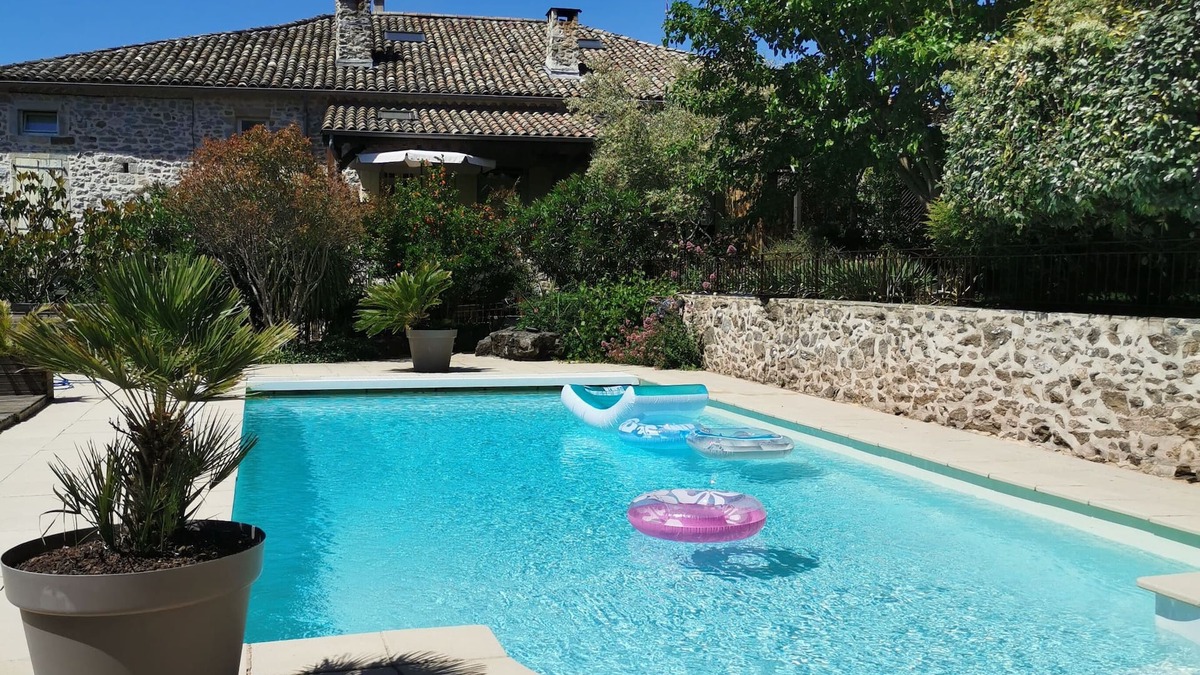 Montreal Cottage | country holiday home - 6 persons