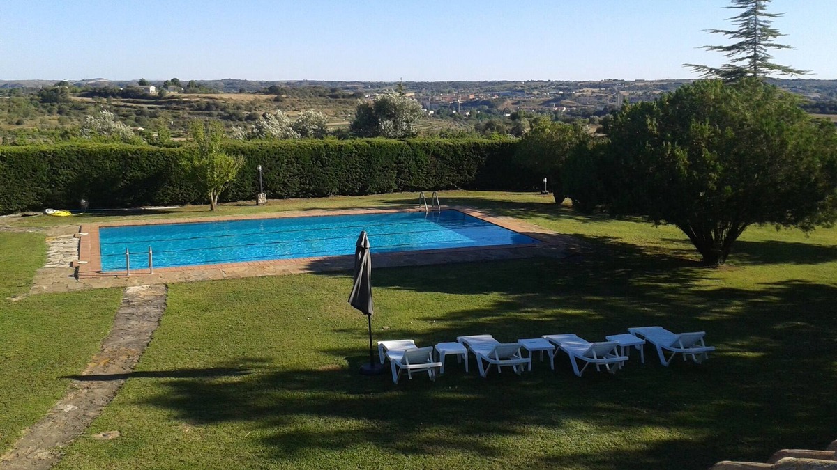 Barbastro House | country holiday home - Barbastro