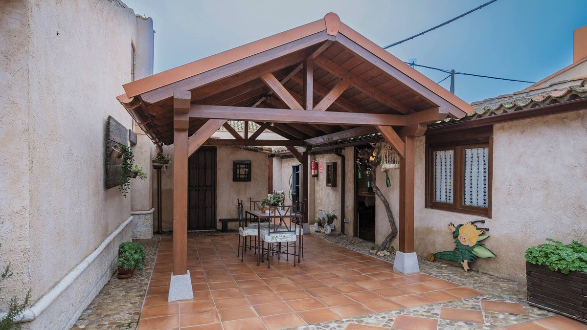 Villanueva de Duero House | Country Home 'Pinar De Las Cabanuelas' with Private Terrace, Private Garden and Wi-Fi
