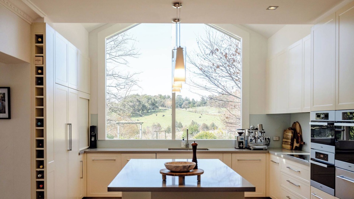 Nashdale House | Country home & garden | Edge of town | Orange