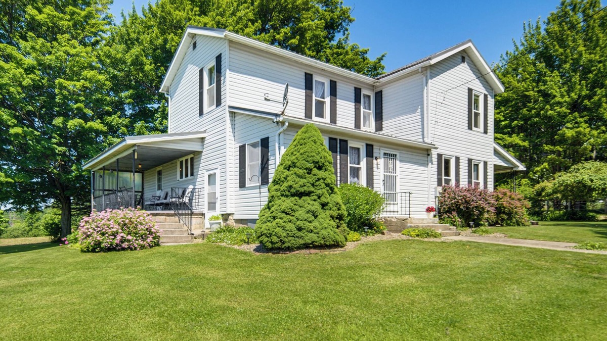 Bloomfield Township House | Country Home w/Fishing Ponds Near Canadohta Lake