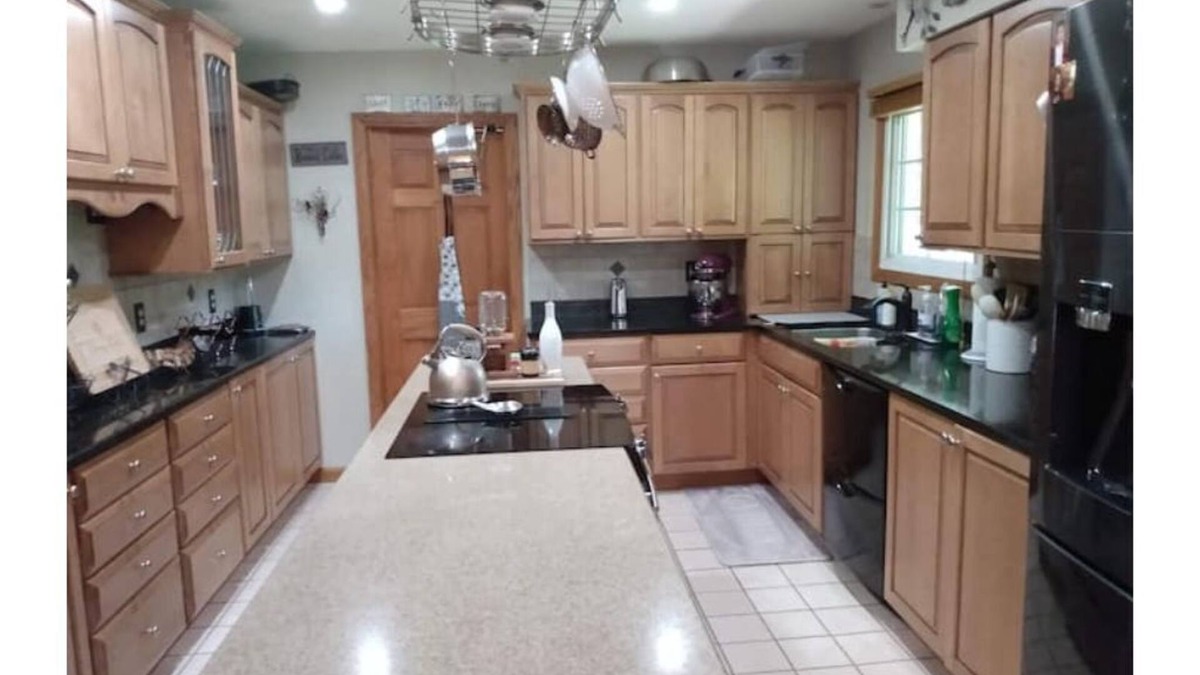 Farrandsville House | Country Home with Amazing Mountain View’s
