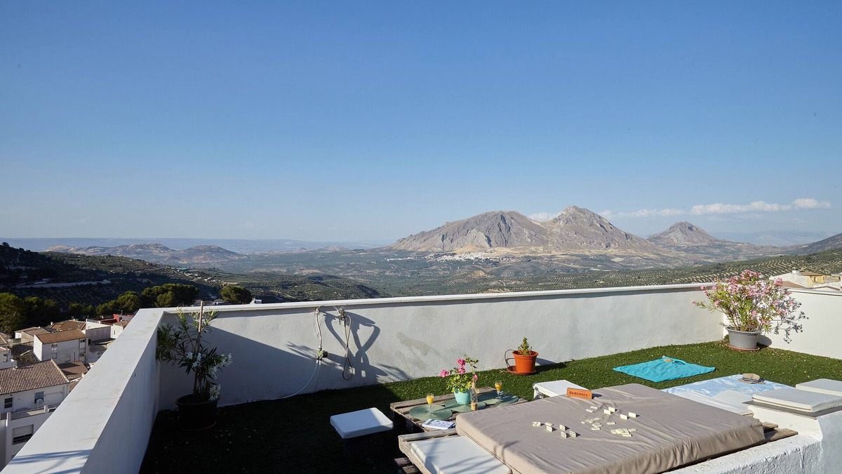 Albanchez de Magina House | Country House 'Casa Rural Lunares Y Salinera' with Private Terrace, Wi-Fi and Air Conditioning