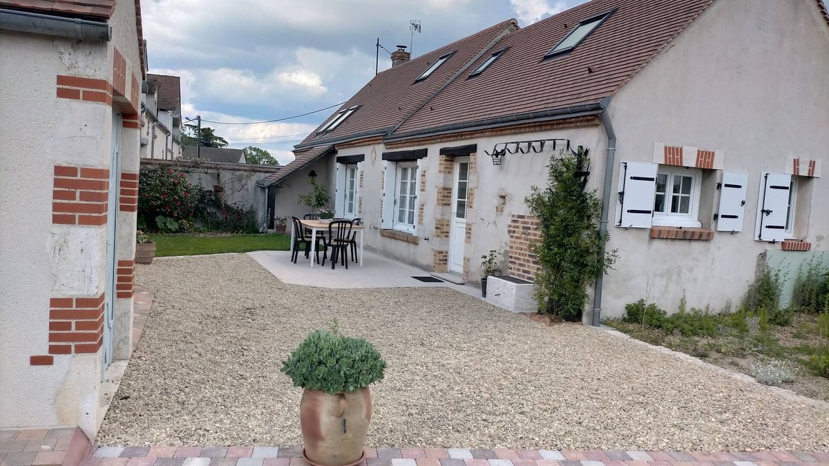 Mezieres-lez-Clery House | Country house between loire and sologne