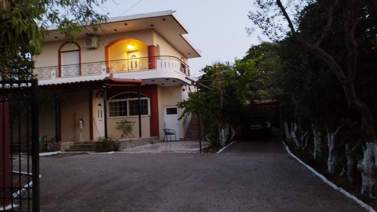 Messini Villa | Country House 'Aggeliki House' with Mountain View, Wi-Fi and Air Conditioning