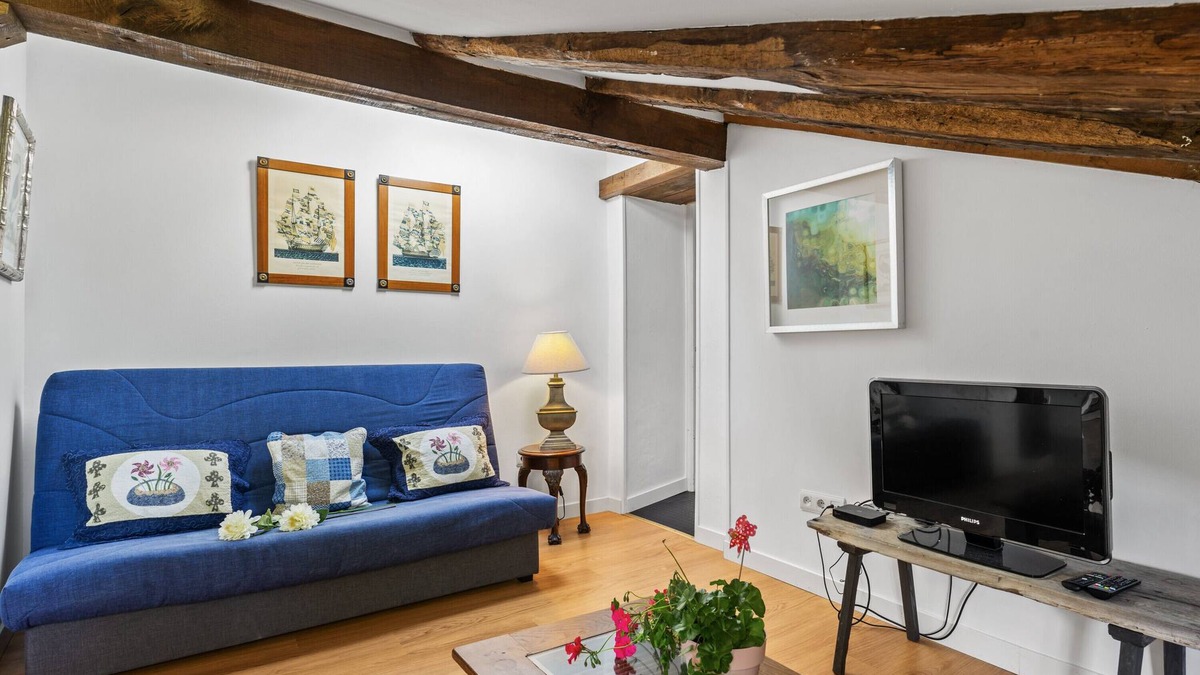 Selores House | Country House 'Apartamento 2' with Mountain View, Shared Garden and Wi-Fi