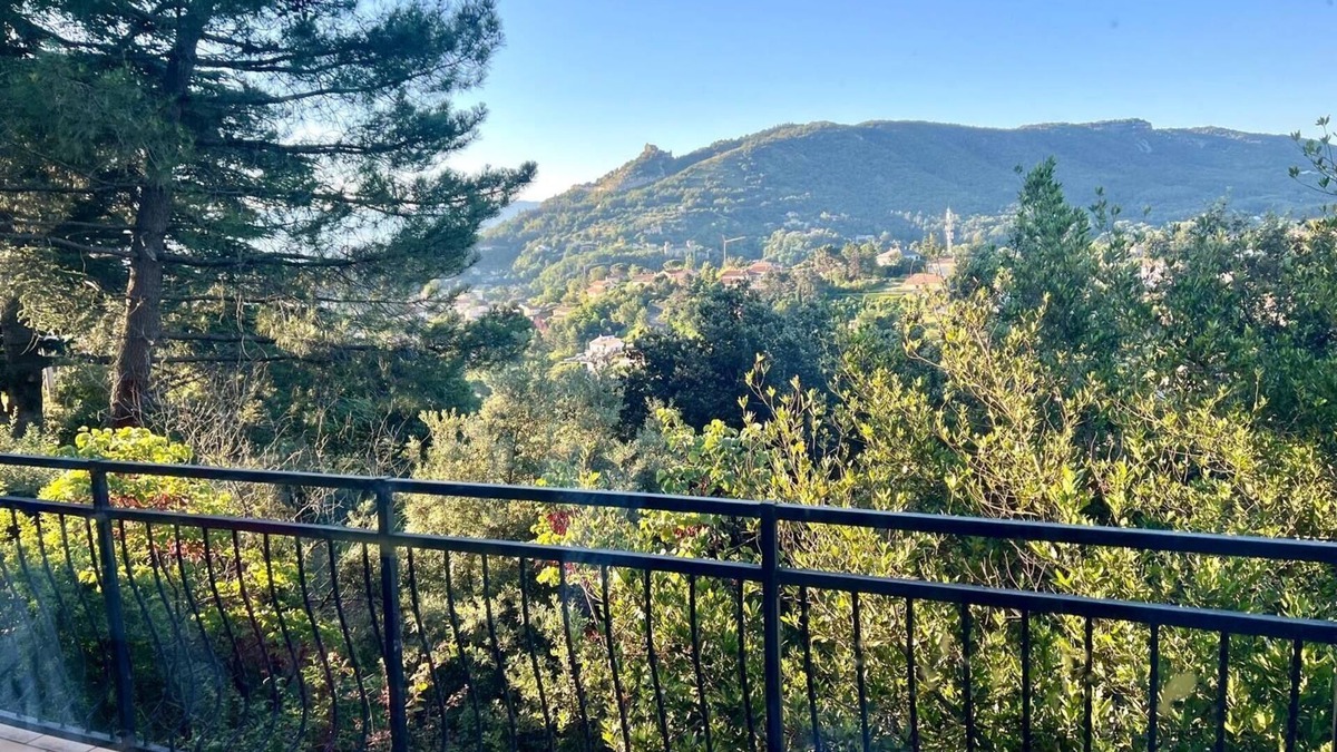 Saint-Peray House | Country house, beautiful view, ideally located in Ardèche