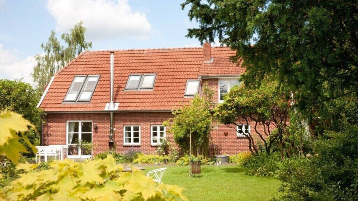 Westerstede House | Country house - bicycle route - 2 sleeping acc. - from 5 nights - fireplace - final cleaning incl