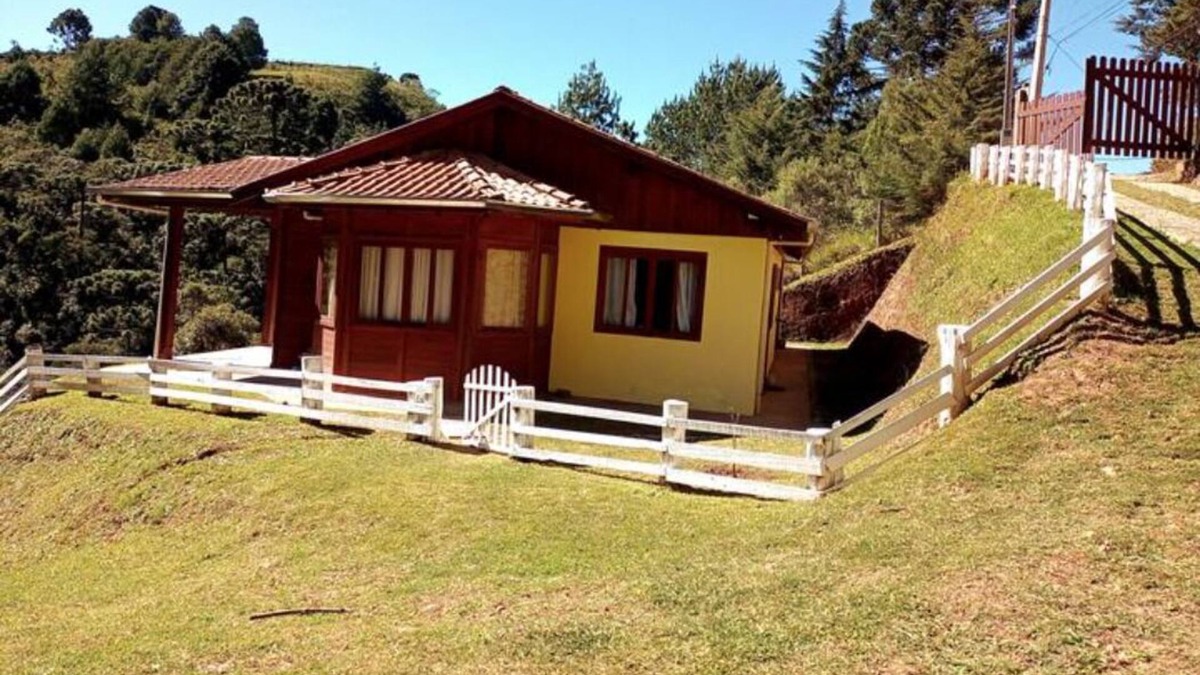 Campos do Jordao Cottage | Country House with Mountain Views. Capivari 15 minutes. Pets Welcome!