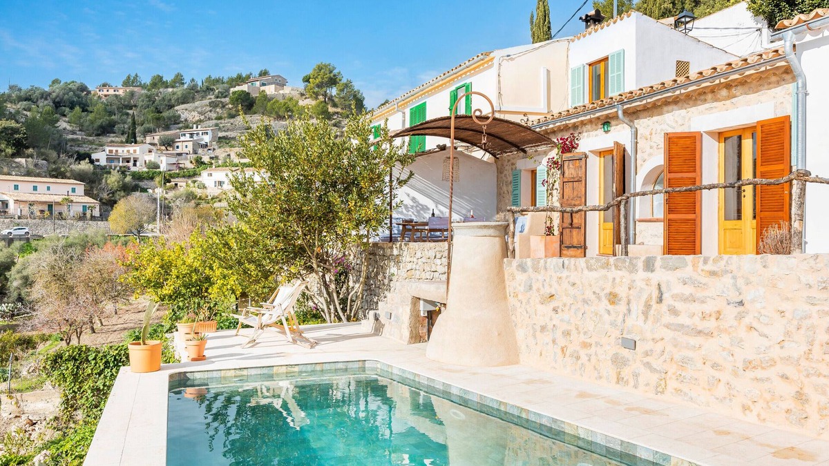 Galilea Villa | Country House 'Can Titina' with Sea View, Private Pool and Wi-Fi
