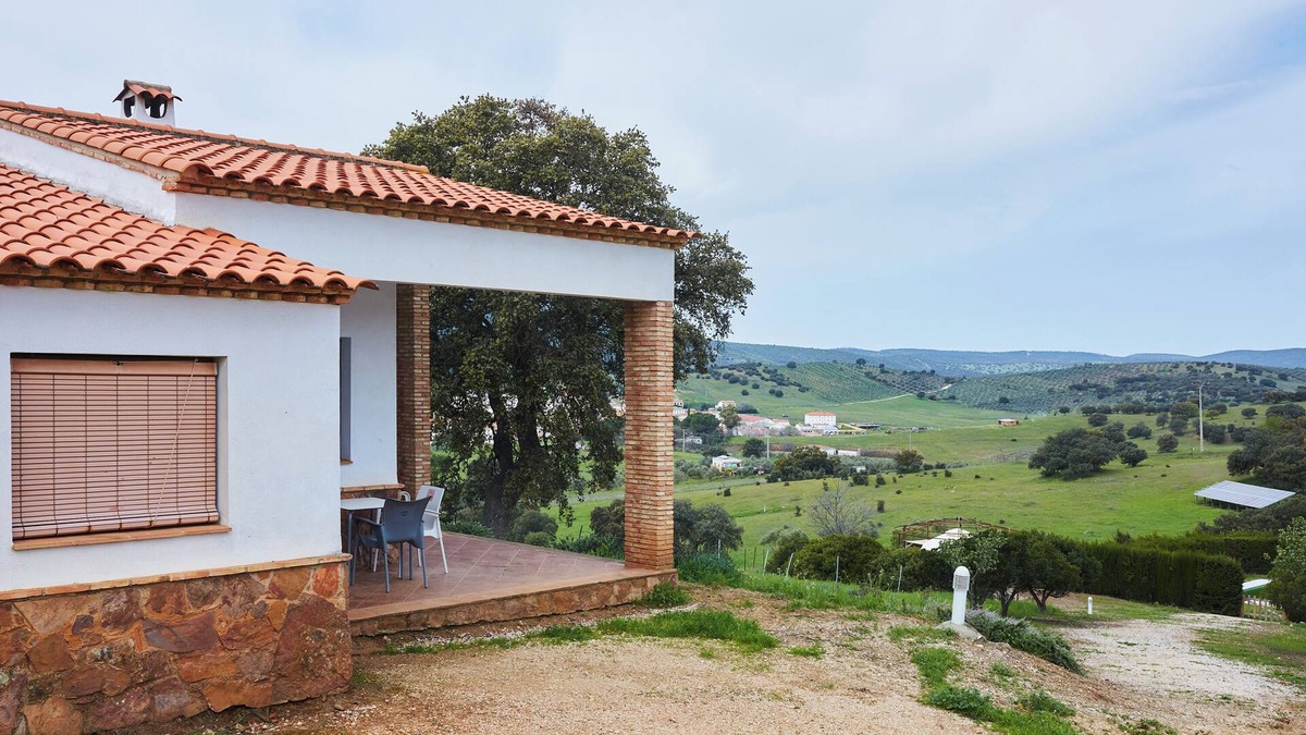 Aldeaquemada House | Country House 'Casa Las Niñas' with Mountain View, Shared Pool and Air Conditioning