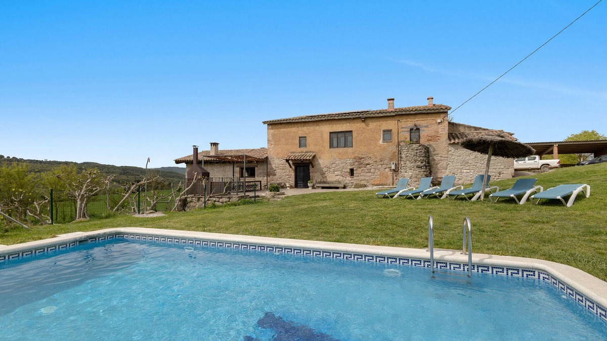 Sagas House | Country House 'Casamira' with Mountain View, Private Pool and Wi-Fi