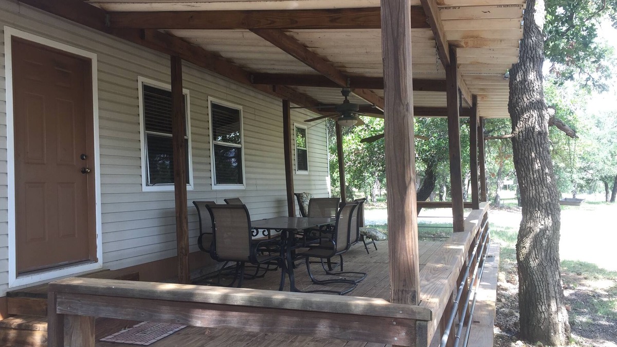 Fredericksburg House | Country house cottage