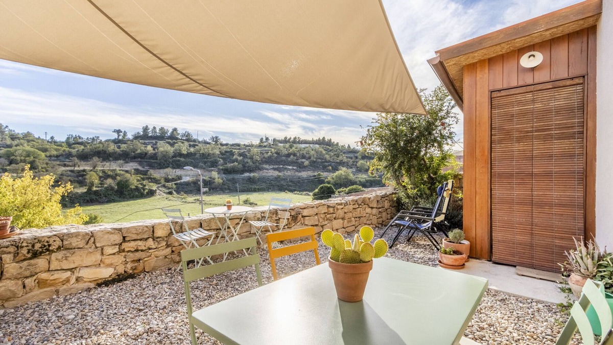 L'Espluga Calba House | Country House 'El Paller De Cal Dominguet' with Private Terrace, Wi-Fi and Air Conditioning