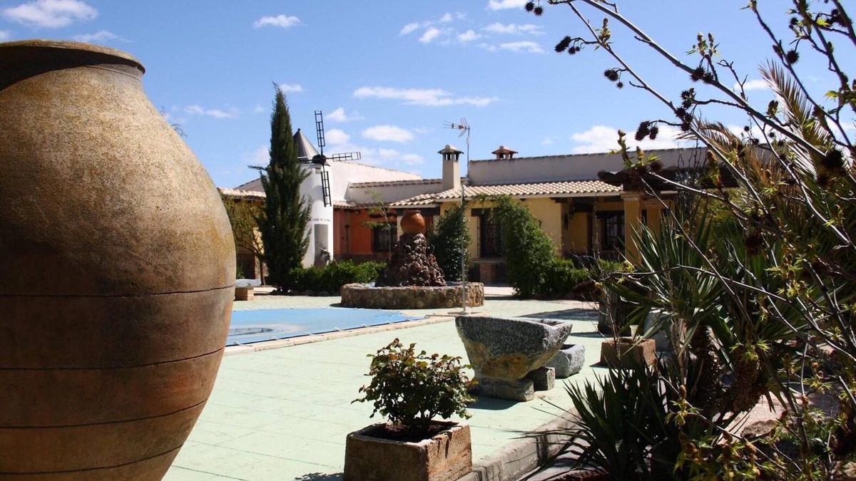Urda House | Country House 'El Patas' with Mountain View, Wi-Fi and Air Conditioning