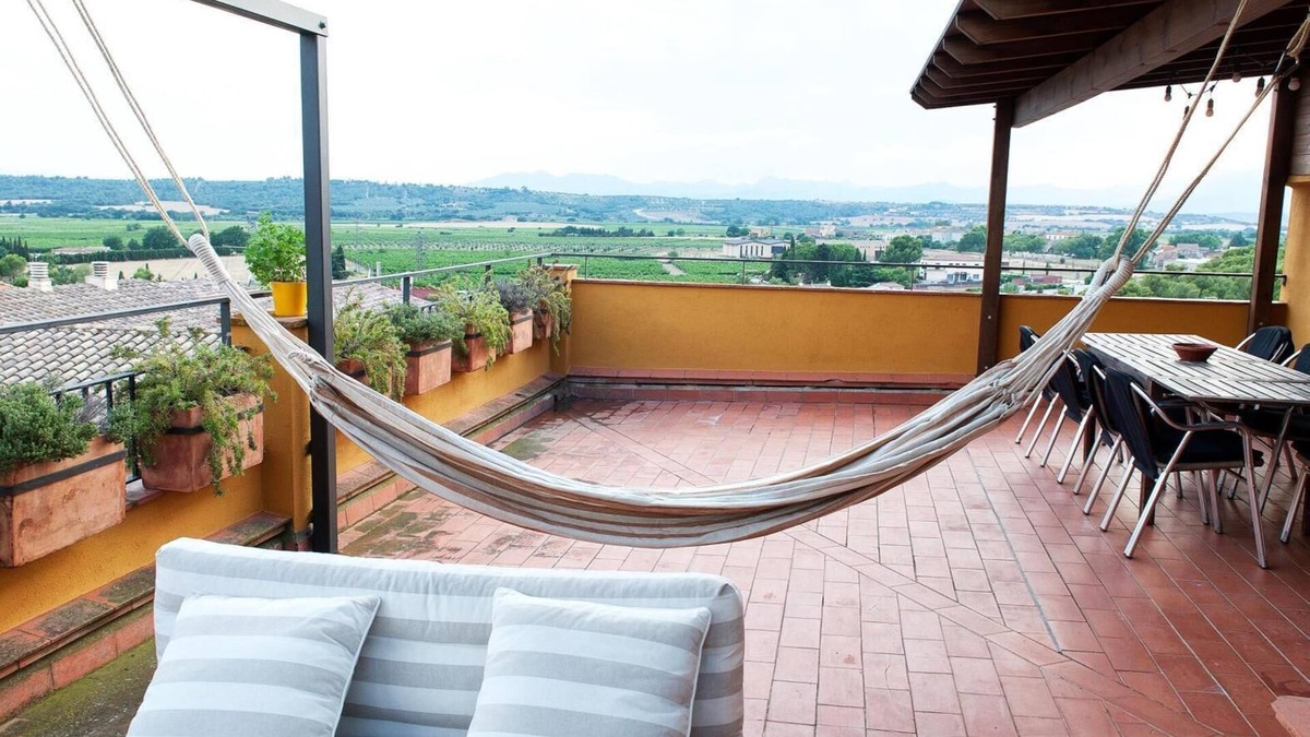 Garriguella House | Country House 'El Torn' with Mountain View, Wi-Fi and Air Conditioning