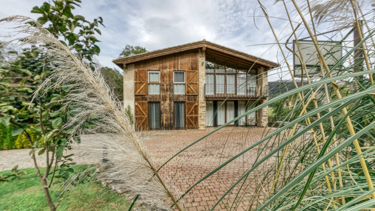 Santa Margarida de Bianya House | Country House 'El Paller' with Mountain View, Shared Pool and Wi-Fi