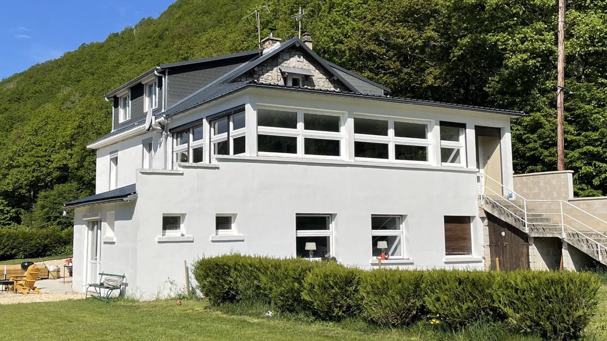 Revin House | Country house for 15 people, waterfront in the Ardennes nature park