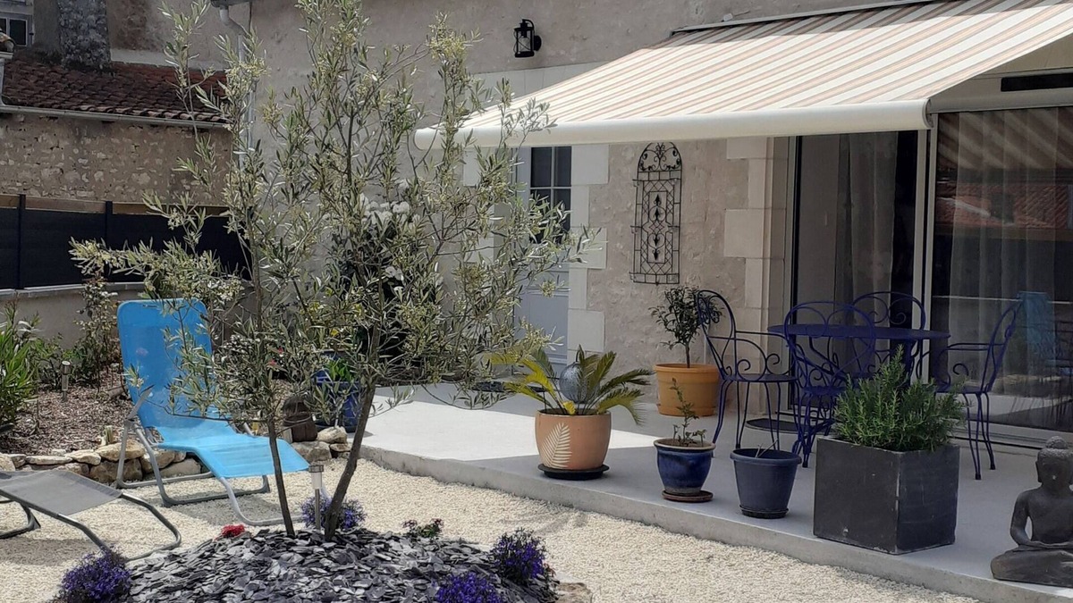 Fleix House | Country house for rent in a bucolic setting