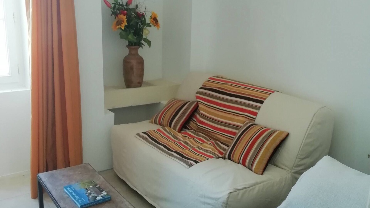 Civray-sur-Esves Cottage | Country house in southern Touraine