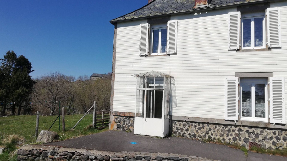 Saint-Saturnin House | Country house